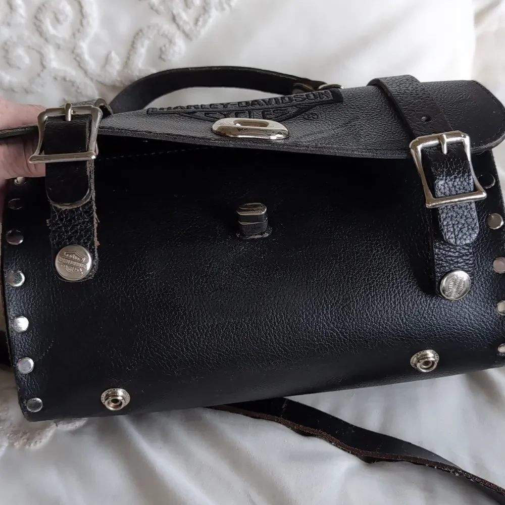 Vintage Harley-Davidson ♠️Black  Leather Silver Studded Biker Barrel Bag